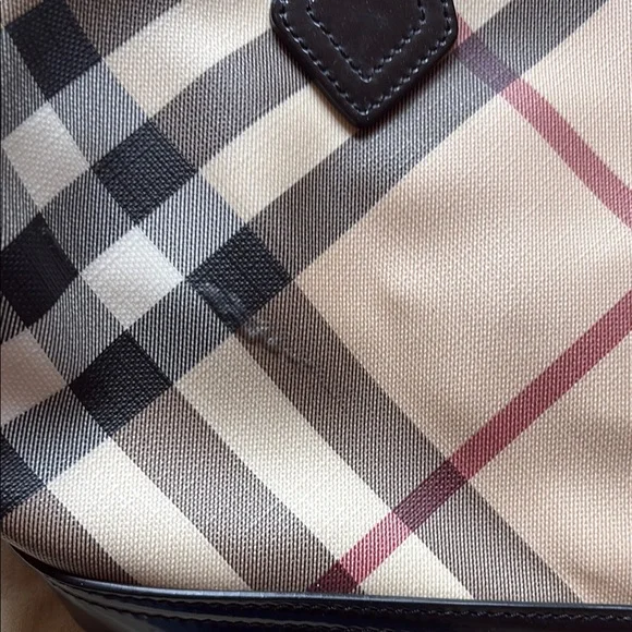 Burberry Black and Cream Satchel with Signature Design - Picture 2 of 5